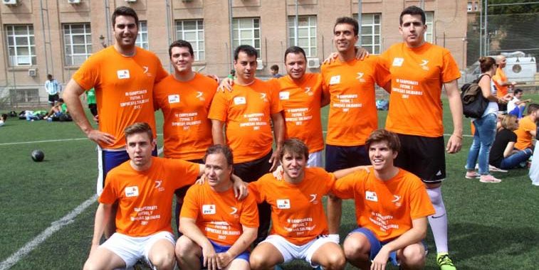 Equipo ganador de campeonato de empresas solidarias Down Madrid